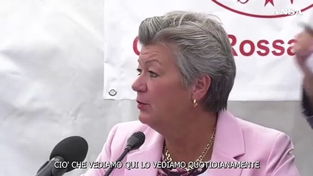 Migranti, Johansson: Stiamo valutando ulteriore supporto finanziario per Lampedusa