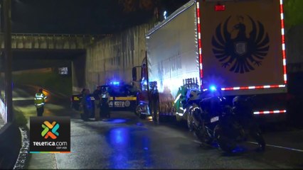 tn7--Motociclista-muere-atropellado-por-tráiler-en-Circunvalación-060723