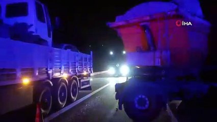 Download Video: Un autobus et un camion de passagers sont entrés en collision avec le passage à niveau de Bolu de TEM : 18 blessés, dont 1 grièvement