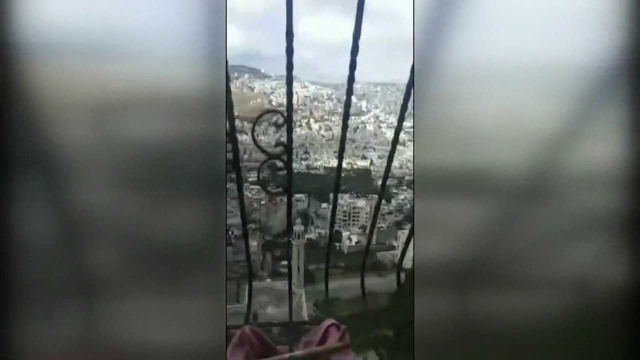 التلفزيون الفلسطيني: القوات الإسرائيلية تقتل شابين في البلدة القديمة لـ #نابلس  #العربية