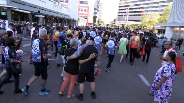 Crowds march through Darwin CBD celebrating NAIDOC week