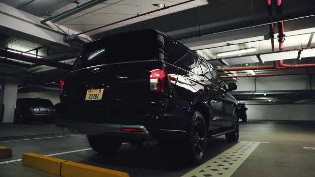 تعد سيارة فورد إكسبيديشن (Ford Expedition) واحدة من أكثر سيارات الدفع الرباعي شعبية في السوق، لأنها كبيرة وتتسع لما يصل إلى ثمانية ركاب (باستثناء طراز XL الذي يتسع لخمسة ركاب) وتمتلك قدرات سحب وتخزين