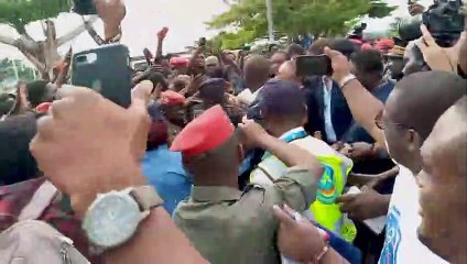 Kylian Mbappé en visite au Cameroun natal de son père