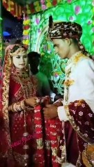 दुल्हन का Swag: वरमाला से पहले किया Kiss सीन क्रिएट