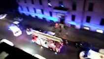 Incendio Milano, il video dei soccorsi in piena notte girato dai balconi di fronte