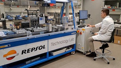 Repsol experimenta en su centro tecnológico de Móstoles (Madrid) con nuevos combustibles renovables