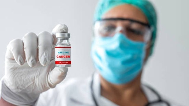 10.000 Pacientes Recibirán Una Vacuna Contra El Cáncer En El Reino Unido