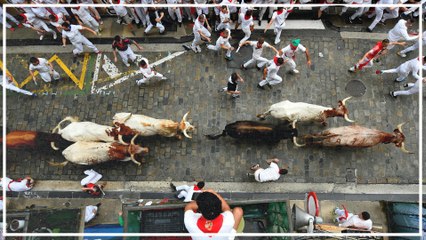 Umstrittenes Spektakel: Stierhatz in Pamplona gestartet
