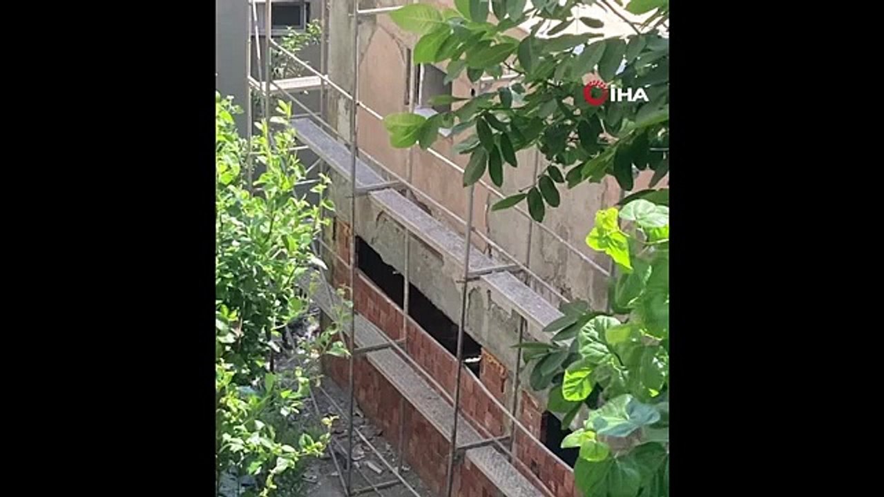 Le bâtiment, dont la démolition a été décidée, a commencé à être renforcé à Şişli