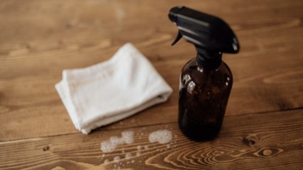 6 Surprising Ways to Use Hydrogen Peroxide Around Your Home 🏡