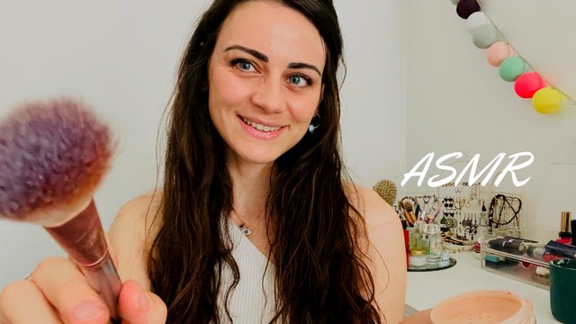 ASMR français☽ Une amie te maquille - A friend does your make up (Roleplay - Layered sounds)