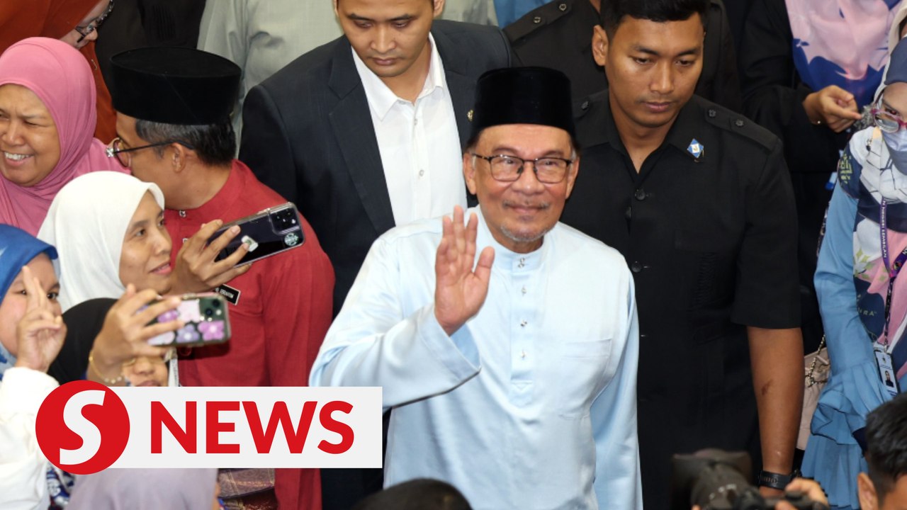 Anwar announces incentives to improve welfare of Felda folk
