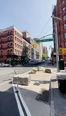 Autobús de Maybelline promocionando la máscara de pestañas en las calles de Nueva York