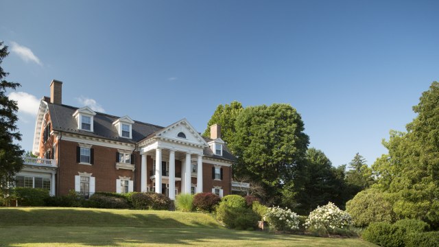 What Real Estate Experts Want You to Know Before You Buy a Second Home