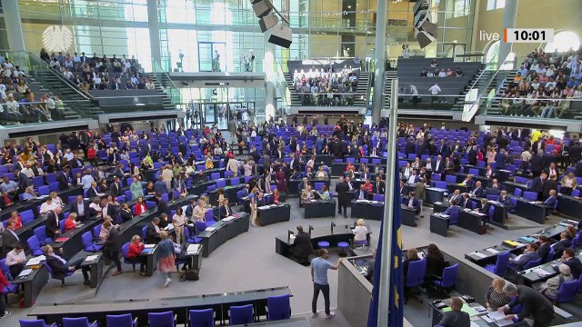 Tumult im Bundestag bei Debatte über Heizungsgesetz: SPD-Abgeordneter beschimpft Merz