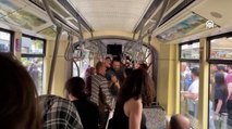 Eskişehir'de tramvaydaki kavga kameraya yansıdı