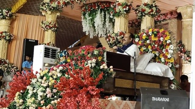 देखें वीडियो : ब्रह्मा शिवमहापुराण कथा में शिव पार्वती विवाह प्रसंग पर झूमे श्रद्धालु