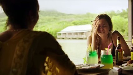 A Couple Gets Stuck On a Small Piece of Land In the Middle Of Sea Movie Explained In Hindi _Survival