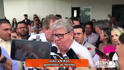 João Azevêdo critica empresas, cita burocracia e garante recursos para conclusão da Perimetral de Sousa