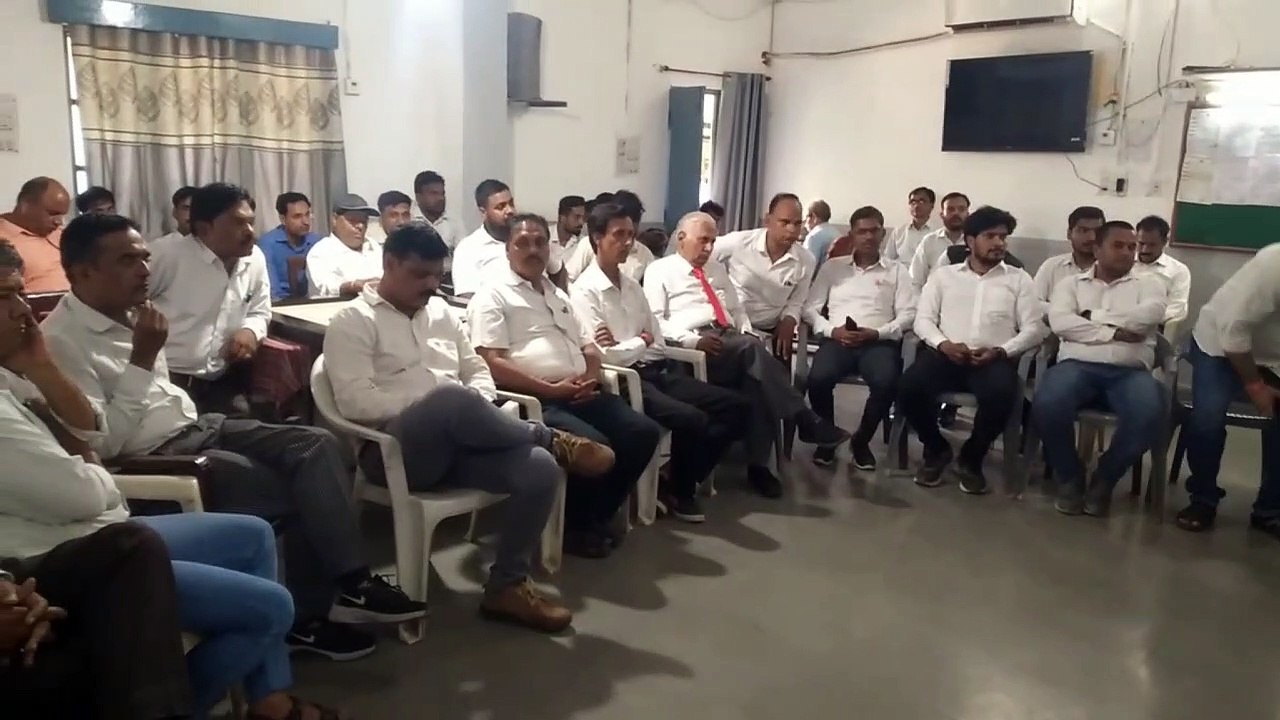 राजनीति को दलदल नहीं मानें बल्कि इसमें उतरकर करें सफाई तब ही सकारात्मक बदलाव संभव