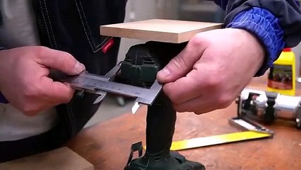 An amazing mechanism made of plywood remnants!