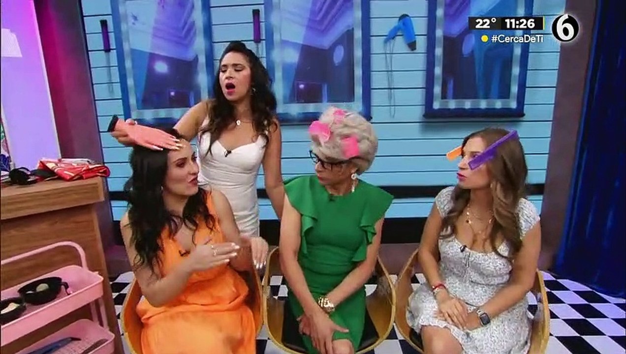 Salma Hayek celebra 25 millones de seguidores de esta forma