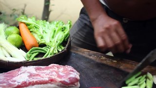 Cooking Crispy Pork Belly BBQ Recipe - Cook Pork Belly Meat eating so delicious with Hot Chili Sauce