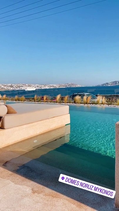 Μαρία Ηλιάκη: Πήγε ξανά στη Μύκονο μετά από 20 χρόνια - Πλούσιο υλικό από τις διακοπές της