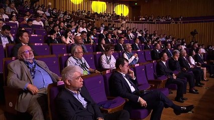 İngiliz Yönetmen: Çin'in Yoksullukla Mücadelesi İnsanların Gelecek Hayalleri Kurmasını Sağladı