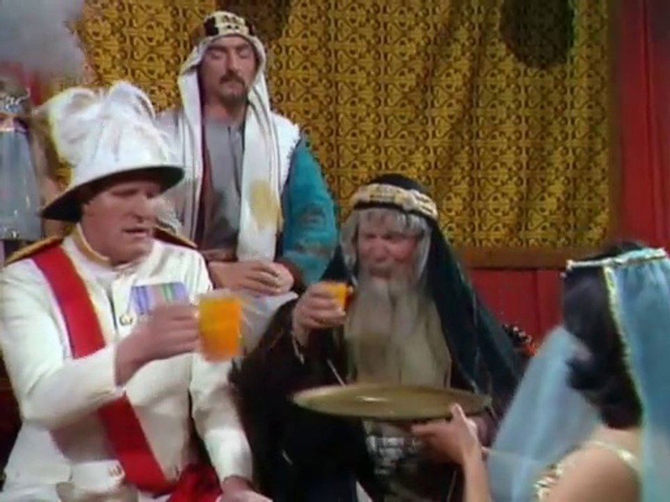 It's Tommy Cooper (1970) S01E09 - April 4, 1970 - Michael Bentine