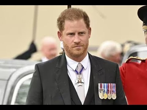 Non vive nemmeno nel Regno Unito! Chiede al principe Harry di perdere il ruolo di controfigura