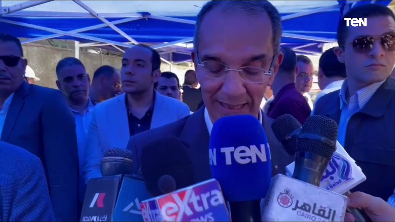 وزير الاتصالات وتكنولوجيا المعلومات ومحافظ  المنوفية يفتتحان عددا من المشروعات
