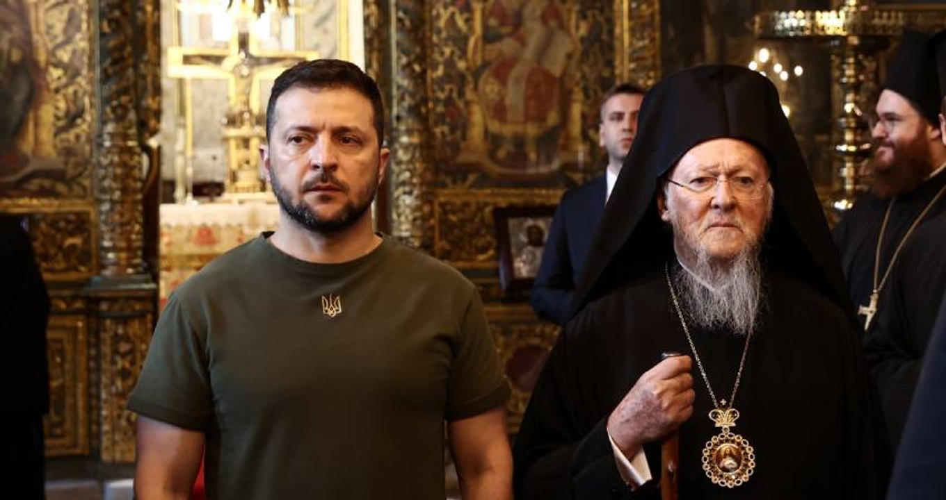 Ukrayna Devlet Başkanı Zelenski, Fener Rum Patriği Bartholomeos’u ziyaret etti