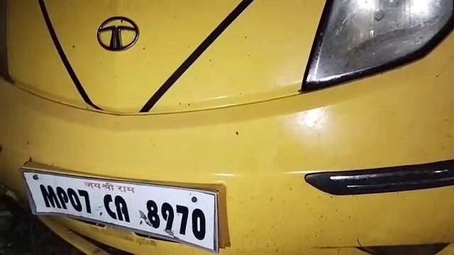 अवैध शराब से भरी कार ने गाय को मारी टक्कर, पुलिस ने कार से शराब व दो लोग किए गिरफ्तार