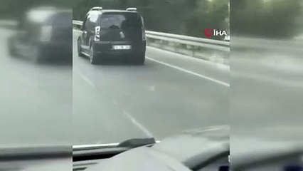 Esenler'de sürücünün kazaya davetiye çıkardığı anlar kamerada