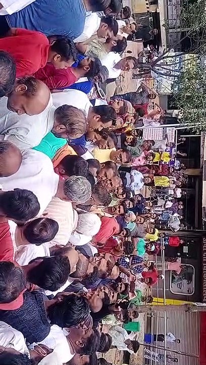 बारिश में नाली निर्माण: पुराने बोल्डर से बनी नाली एक दिन पहले तोड़ी, दूसरे दिन भरभराकर गिर गई 3 मंजिला इमारत