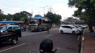 Bus ALS 299 Medan Jakarta Surabaya non ekonomi