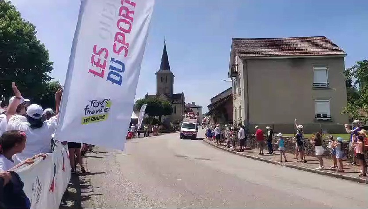 La caravane du Tour de France passe par la Haute-Vienne.