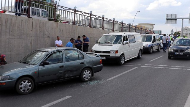 Kaza sonrası demir sopalı, bıçaklı kavga
