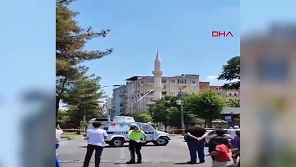 Minaret de la mosquée démoli après le tremblement de terre à Diyarbakir