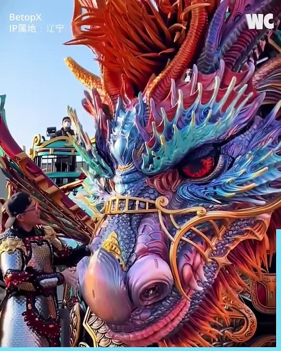 The giant moving statues will fascinate you