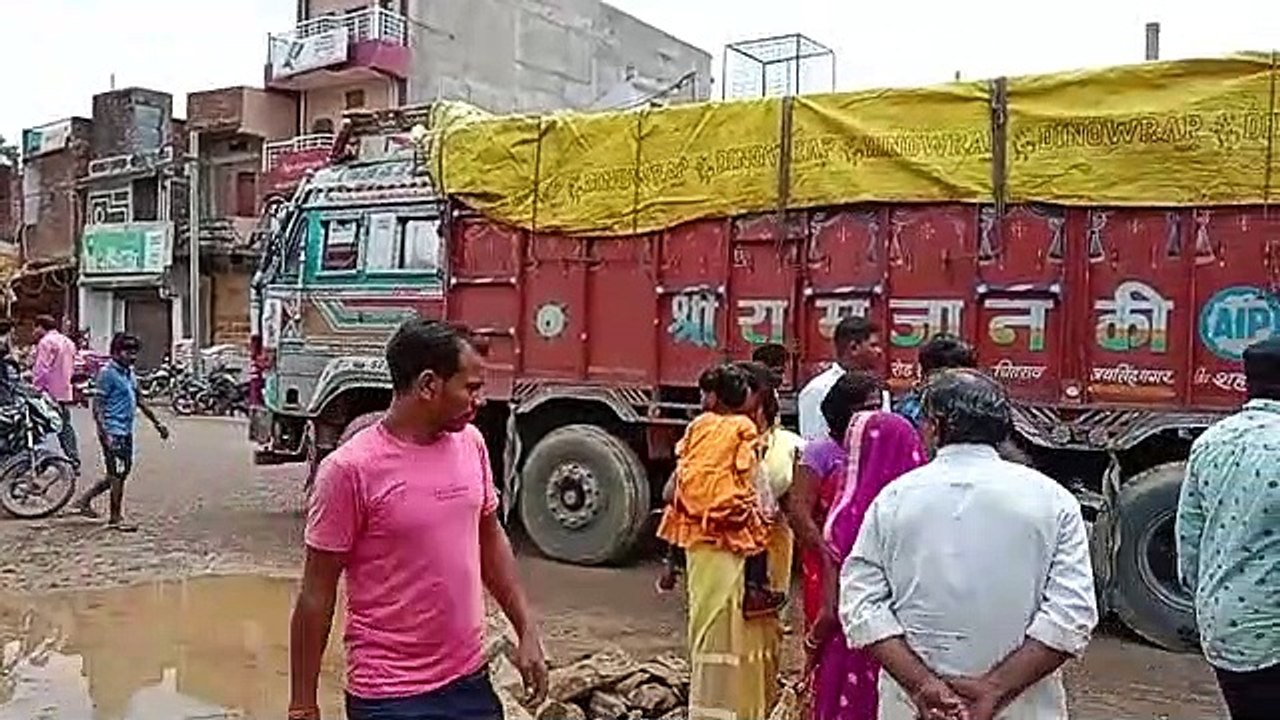 Video Story : पति-पत्नी का छूटा साथ, सडक़ दुर्घ...