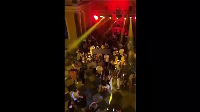 AK Partili Hamza Dağ'dan İzmir Büyükşehir Belediyesi'ne kilisede alkollü parti tepkisi: Bir mabede yönelik saygısızlık kabul edilemez