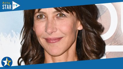 Sophie Marceau dévoile son secret jeunesse : un produit miracle contre les rides à 50 euros