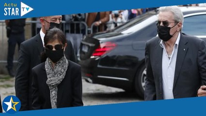 "Il n'existe plus !" : Un proche d'Alain Delon lève le voile sur les manipulations d'Hiromi Rollin