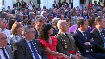 Page toma posesión ensalzando el papel de las autonomías