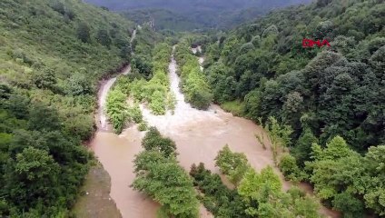 ŞİLE'DE TAŞAN DEREYLE SU BASAN ALANLAR HAVADAN GÖRÜNTÜLENDİ