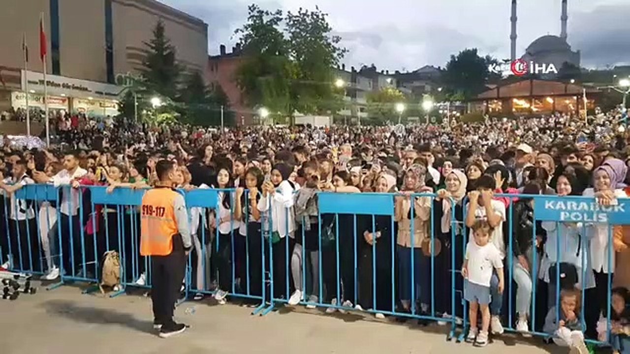 Ebru Yaşar est monté sur scène à Safranbolu