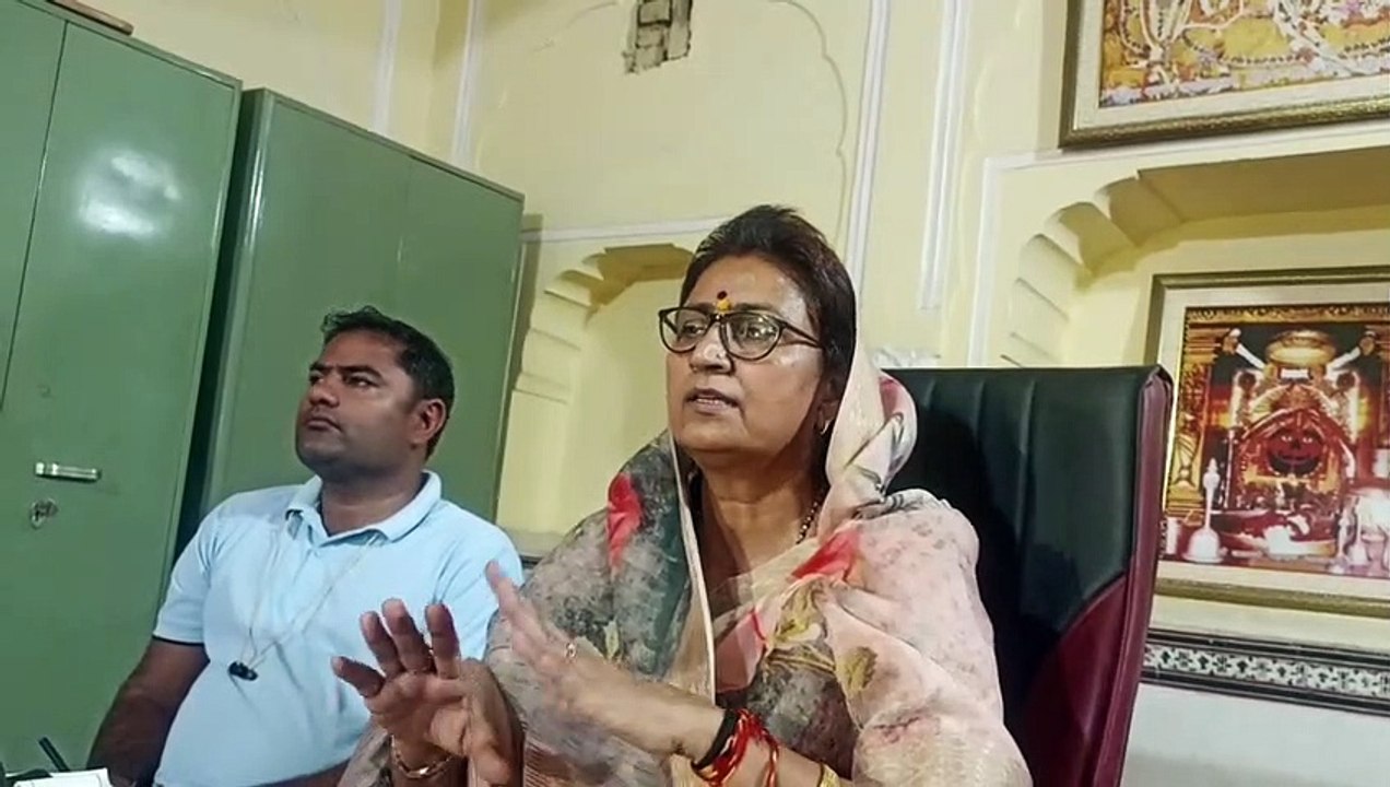 मंदिर में ड्रेस कोड राज्य सरकार ने लागू नहीं किया — शकुंतला रावत