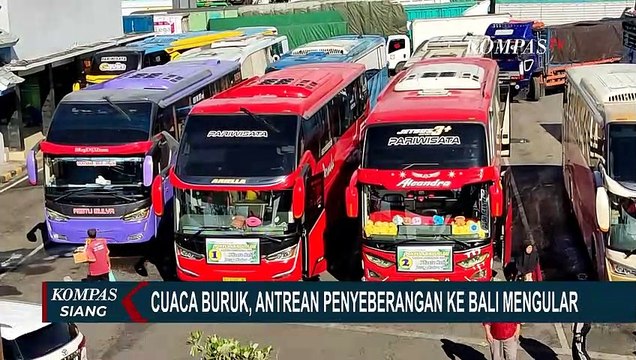 Akibat Cuaca Buruk, Antrean Penyeberangan Ketapang Banyuwangi ke Bali Mengular 2 Km
